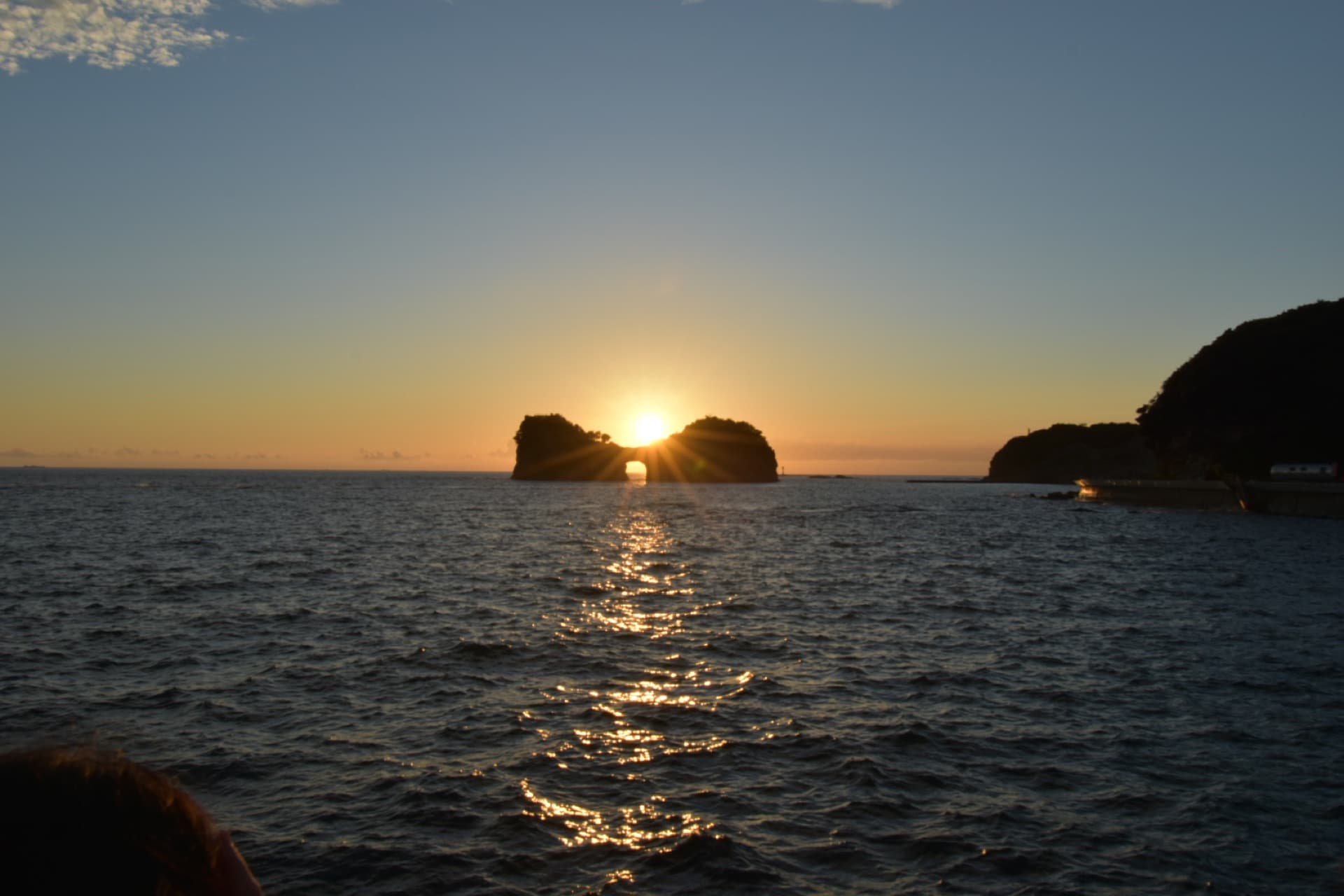 The second the sun fits the hole in the rock